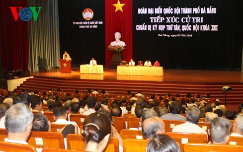 Зампредседателя НС СРВ Хуинь Нгок Шон встретился с избирателями города Дананг